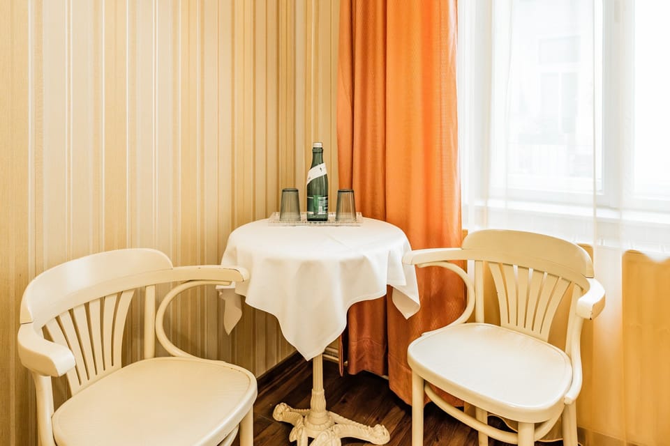 Twin Room | Premium bedding, in-room safe, free WiFi, bed sheets