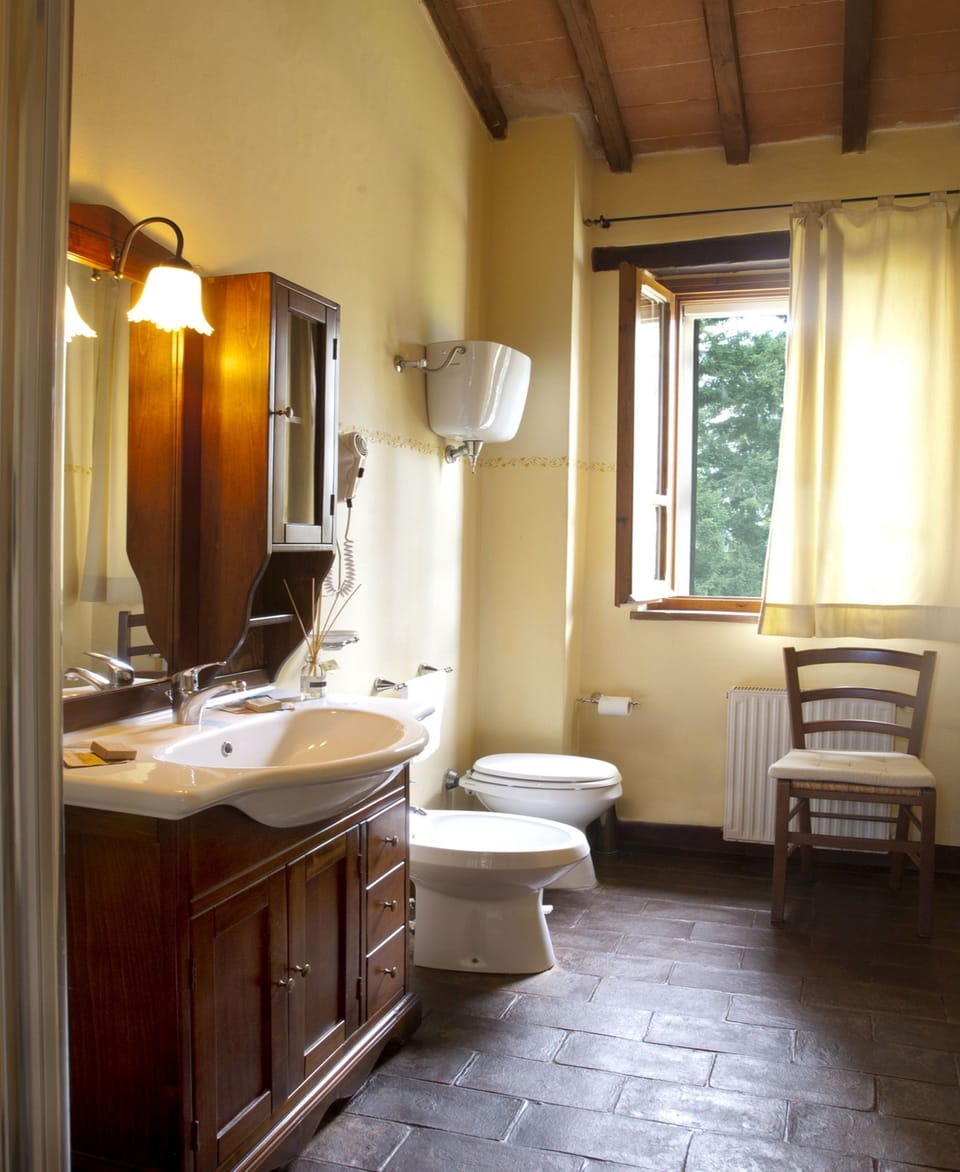 Standard Apartment, 1 Bedroom, Kitchenette, Garden View | Bathroom | Shower, free toiletries, hair dryer, bidet