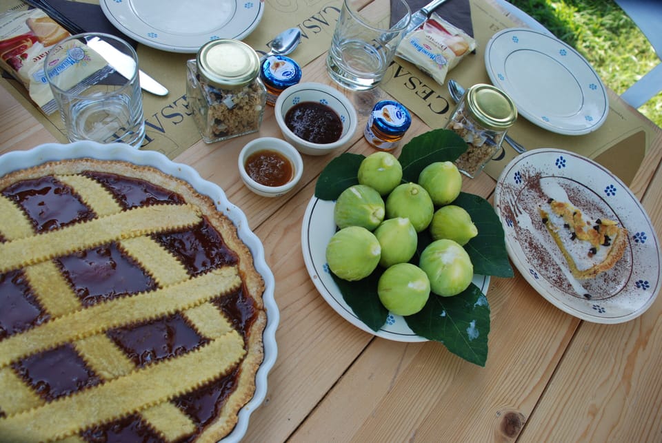 Daily continental breakfast for a fee