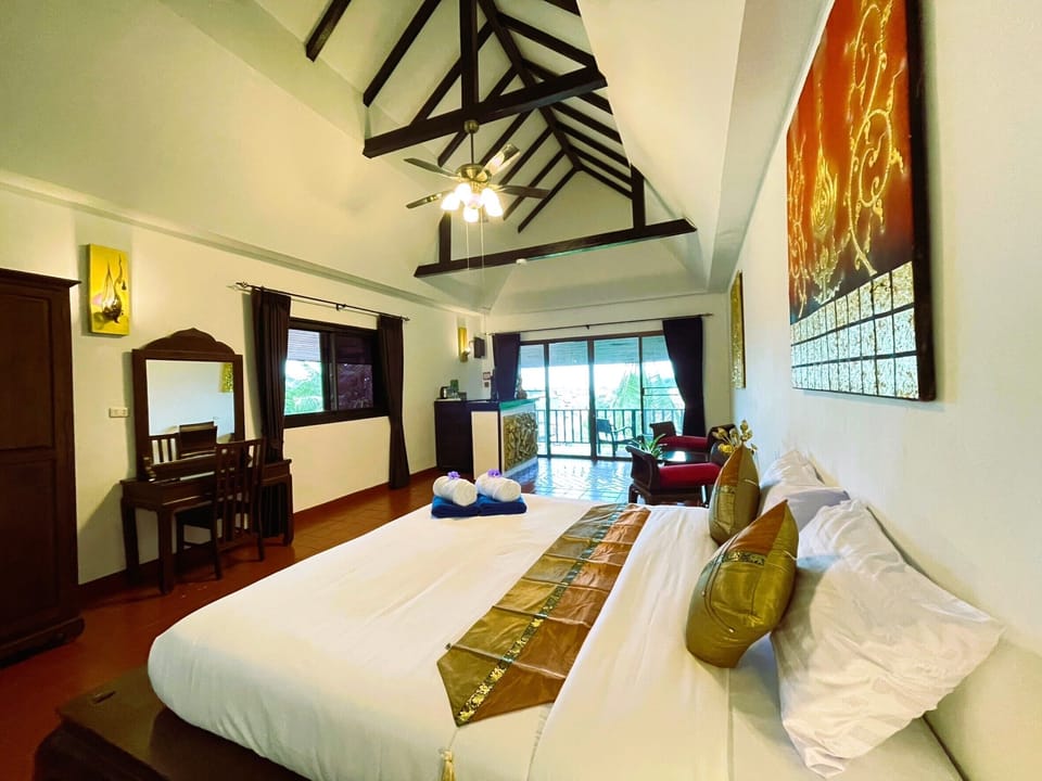 Panoramic Studio Suite | Premium bedding, minibar, in-room safe, individually decorated
