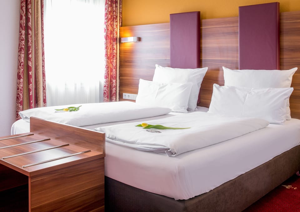 Double Room | Hypo-allergenic bedding, minibar, in-room safe, desk