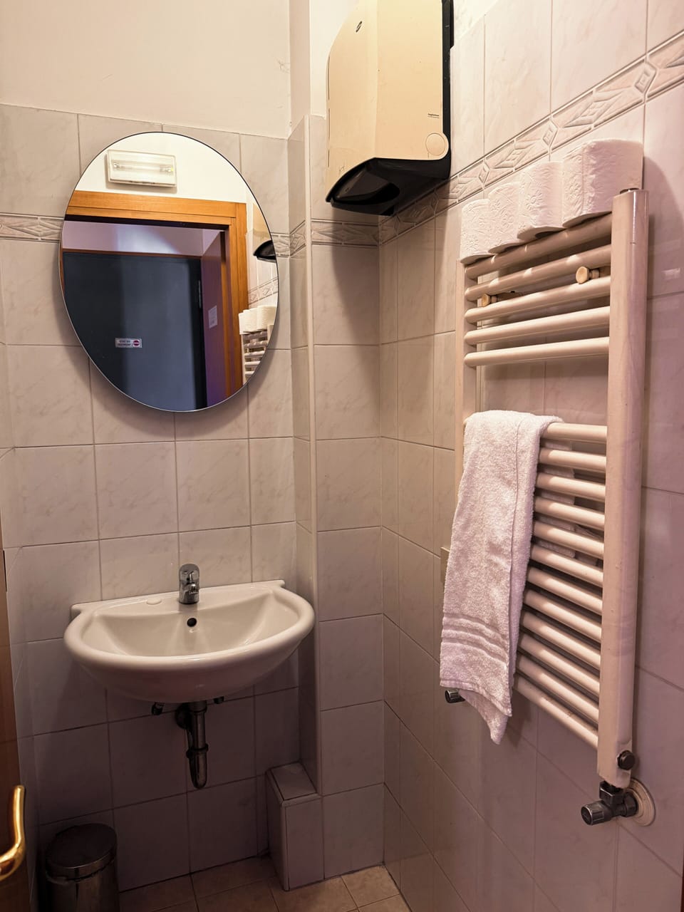 Hair dryer (on request), bathrobes, towels, soap