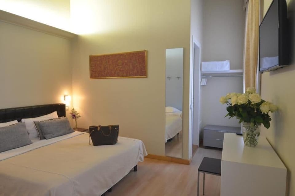 Superior Double Room, City View | Minibar, in-room safe, desk, free WiFi