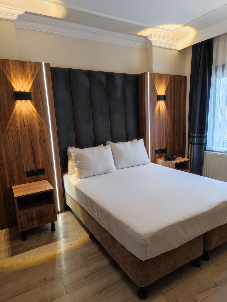 Classic Triple Room | Egyptian cotton sheets, premium bedding, pillowtop beds, in-room safe