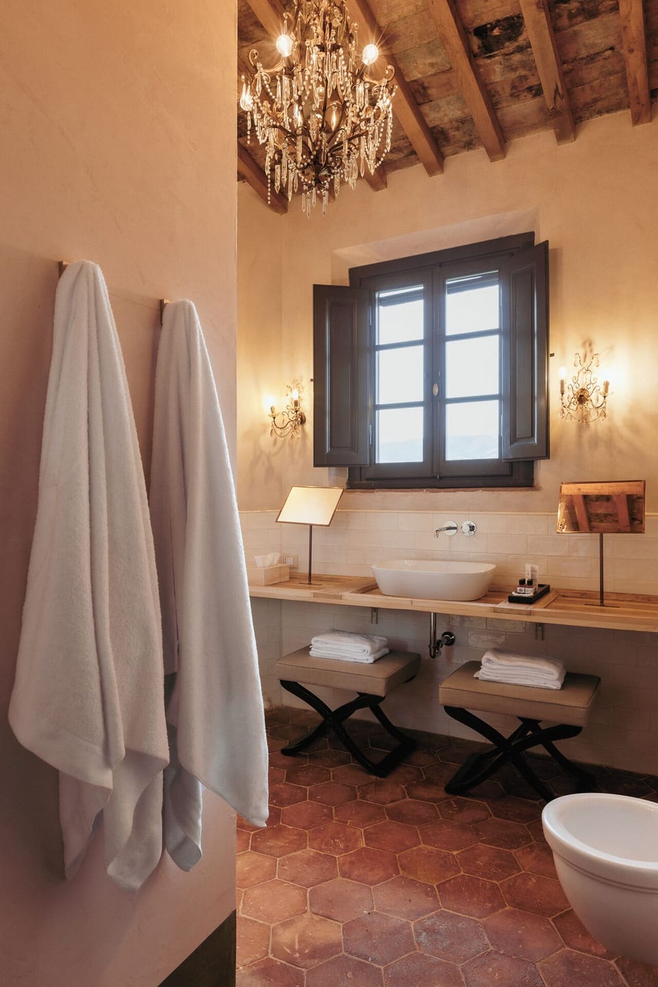 Suite | Bathroom | Shower, rainfall showerhead, designer toiletries, hair dryer