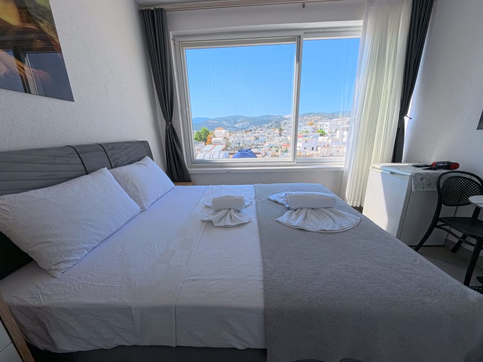 Deniz Manzarali Panaromik Double Oda | Bed sheets