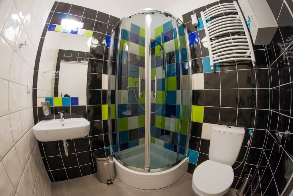 Shared Dormitory, Private Bathroom | Bathroom | Towels