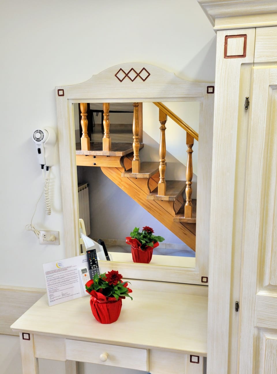 Quadruple Room, Shared Bathroom | Down comforters, desk, free WiFi, bed sheets