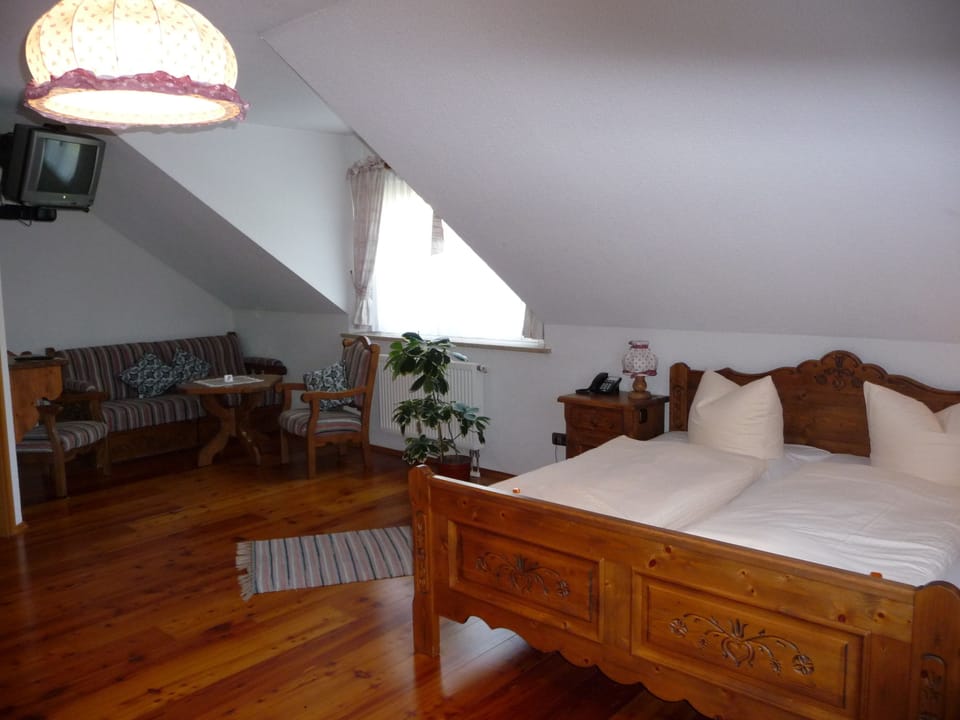 Premium bedding, pillowtop beds, individually furnished, desk