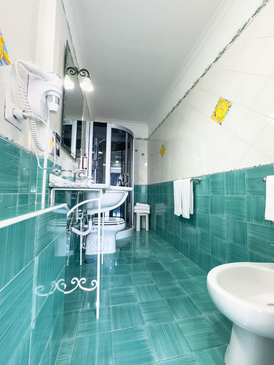 Standard Double or Twin Room, Sea View | Bathroom | Shower, free toiletries, hair dryer, slippers