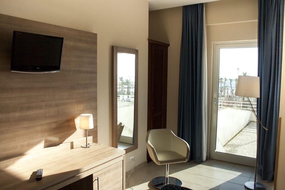 Minibar, in-room safe, desk, cribs (surcharge)