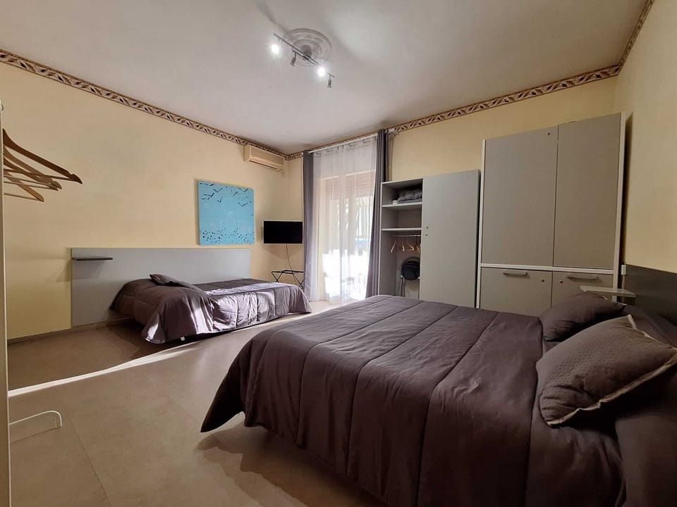 Presidential Suite, 1 Bedroom, Terrace, Garden Area | Frette Italian sheets, premium bedding, down comforters, blackout drapes