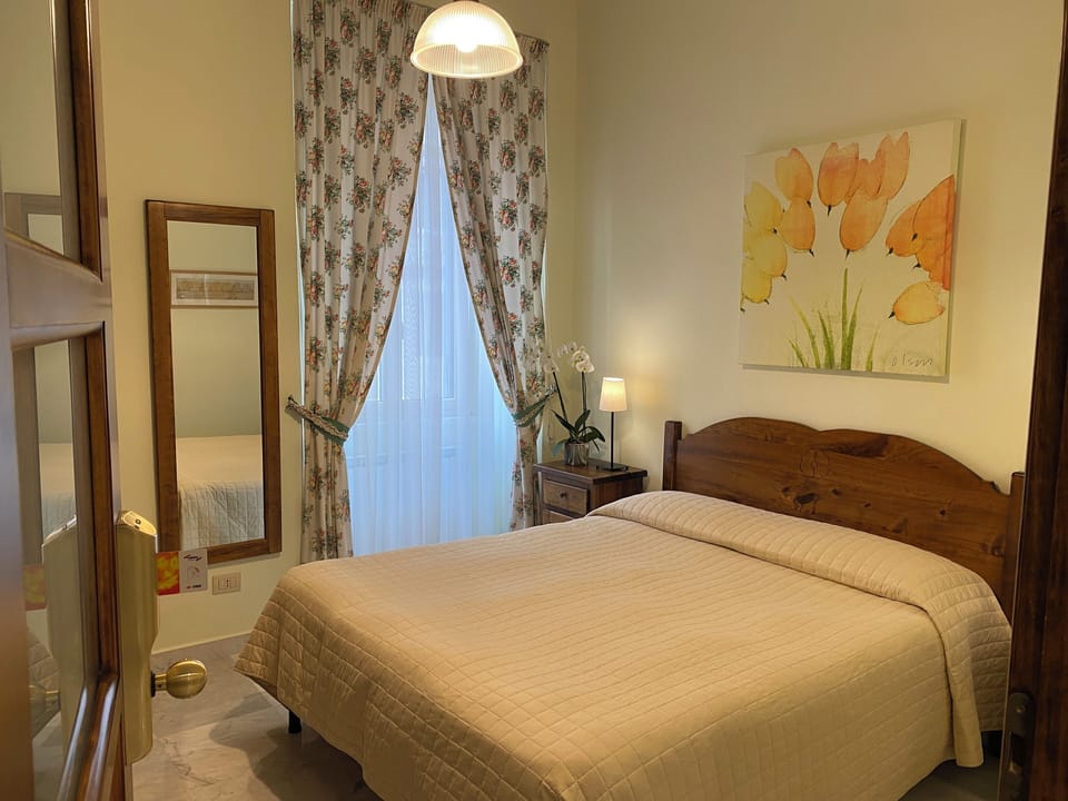 Double, External Private Bathroom | In-room safe, desk, free WiFi, bed sheets