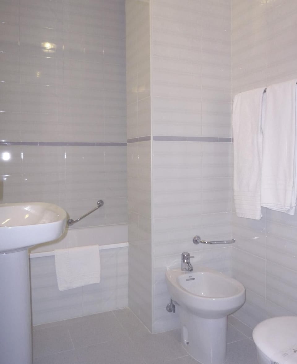 Free toiletries, hair dryer