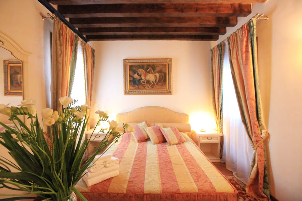 Classic Double Room | Premium bedding, minibar, desk, laptop workspace
