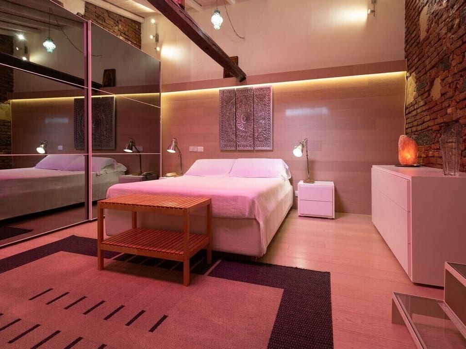 Luxury Suite, Hot Tub | 4 bedrooms, Egyptian cotton sheets, premium bedding, down comforters
