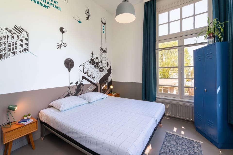 Comfort Double Room, Private Bathroom | In-room safe, WiFi (free), bed sheets