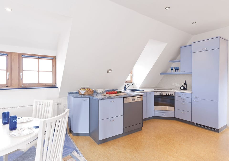 Apartment | Private kitchen | Fridge, espresso maker, coffee/tea maker, electric kettle