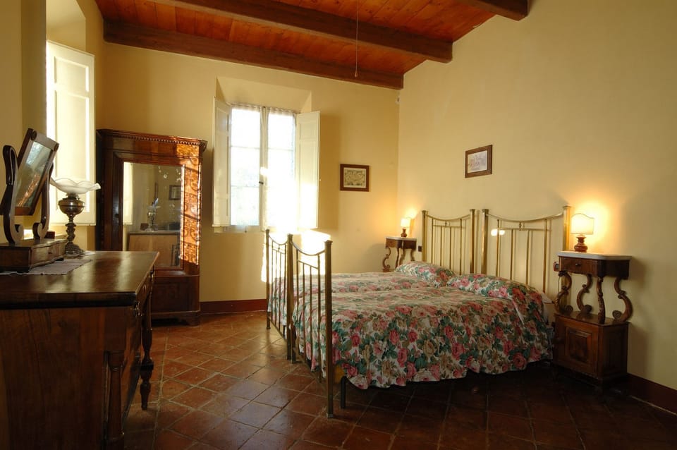 Double or Twin Room | Select Comfort beds, free WiFi, bed sheets