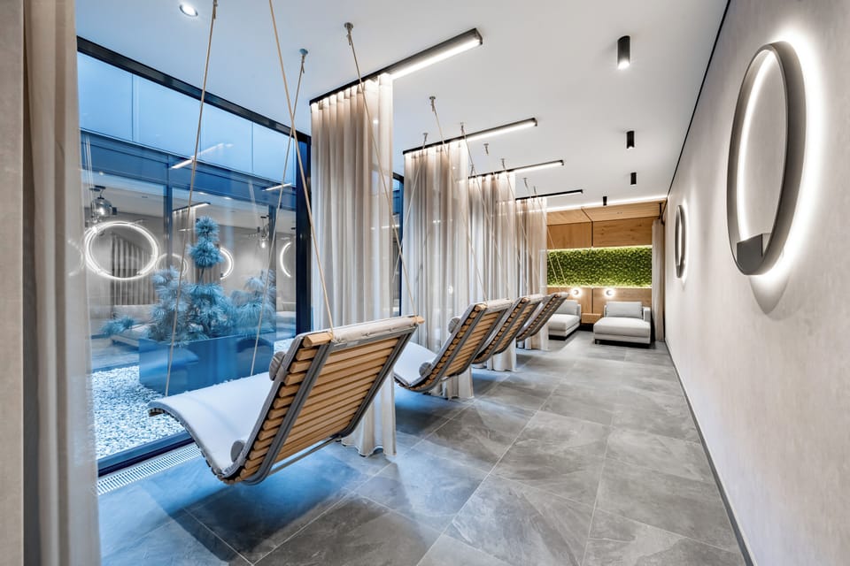 Couples treatment rooms, body treatments, aromatherapy