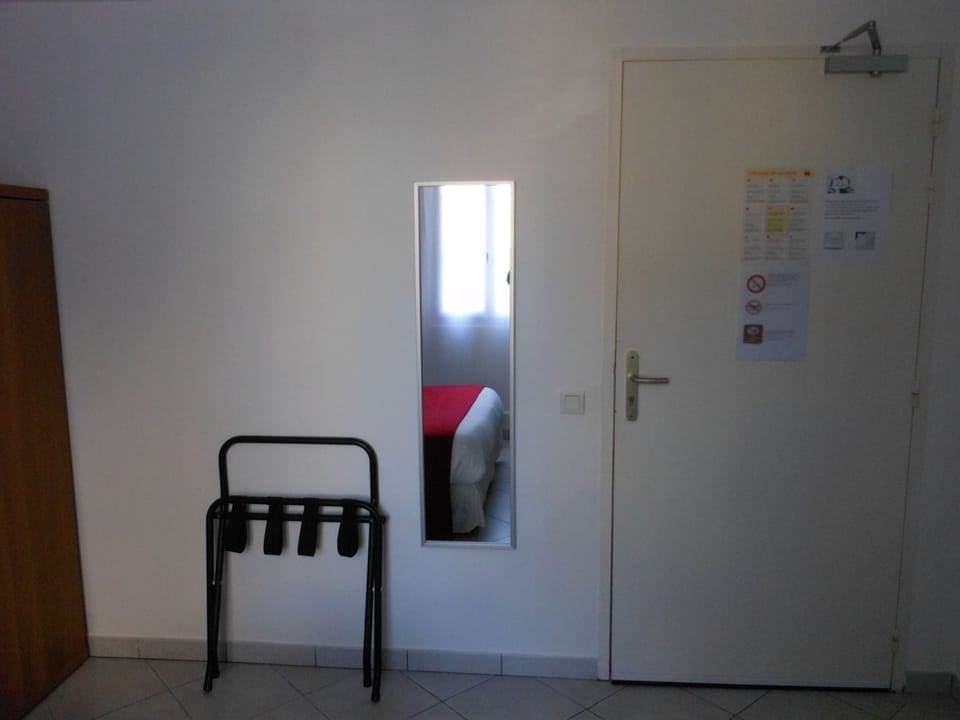 Standard Double Room (20m²) | In-room safe, desk, blackout drapes, soundproofing