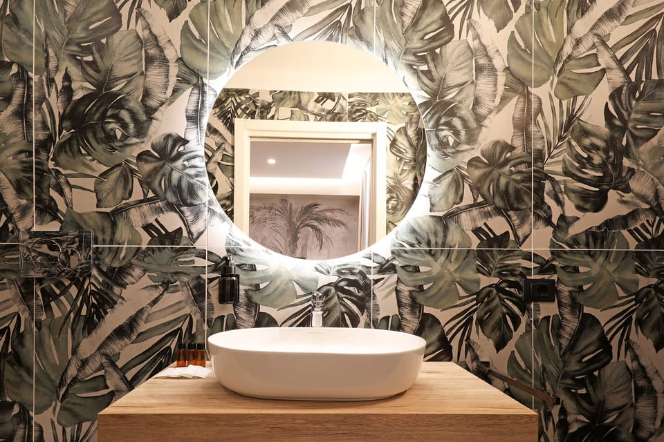 Flexible Room (Room Change) | Bathroom | Shower, rainfall showerhead, free toiletries, hair dryer