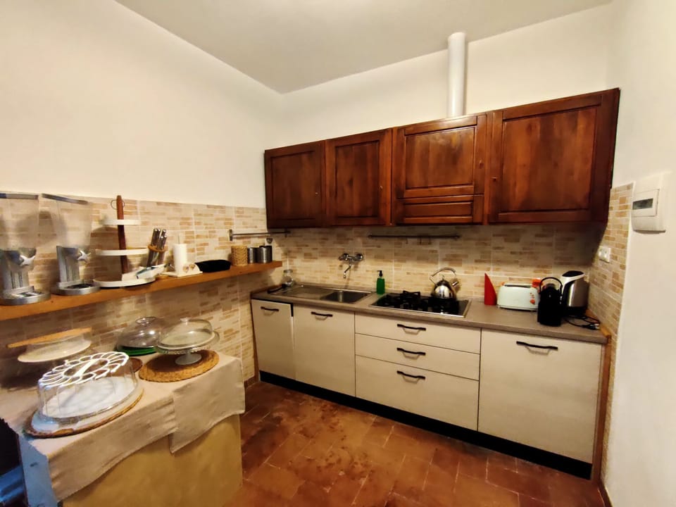 Shared fridge, microwave