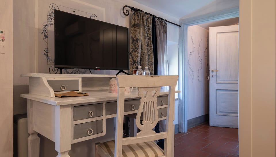 Elite Double Room | Individually furnished, free WiFi, bed sheets