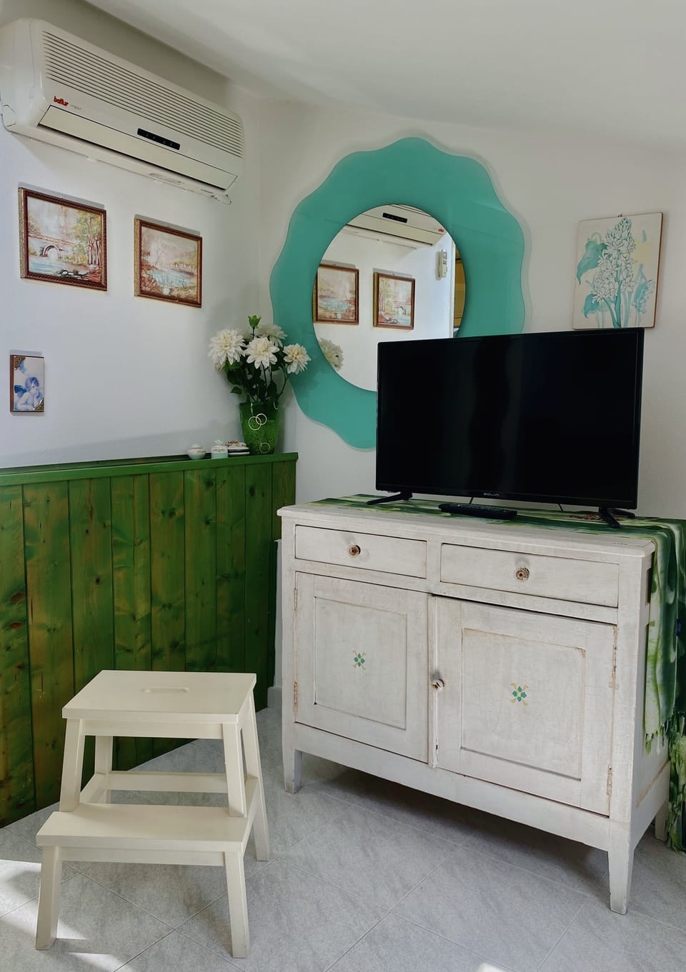 Twin room in mansard with external private bathroom | Frette Italian sheets, premium bedding, down comforters, in-room safe