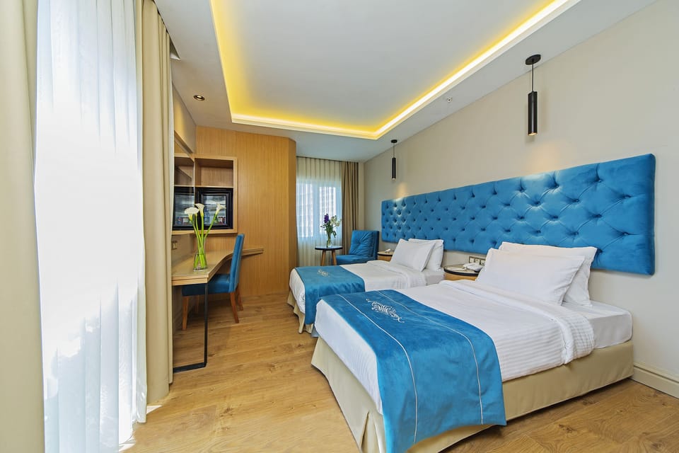 Minibar, in-room safe, soundproofing, WiFi (free)