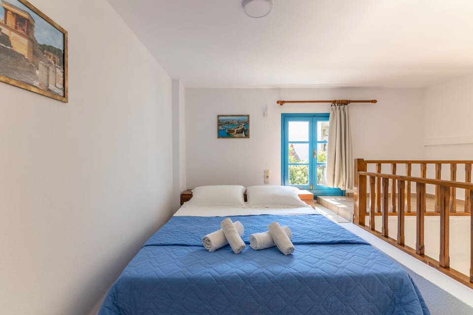 Standard Room | In-room safe, iron/ironing board, free cribs/infant beds, rollaway beds
