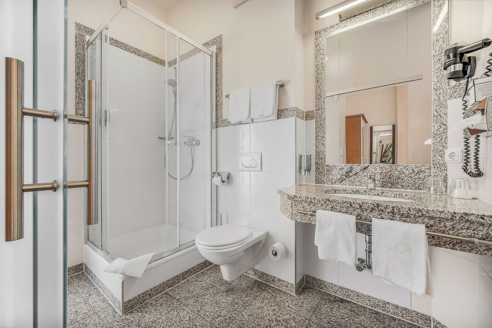 Double Room | Bathroom | Hair dryer, towels