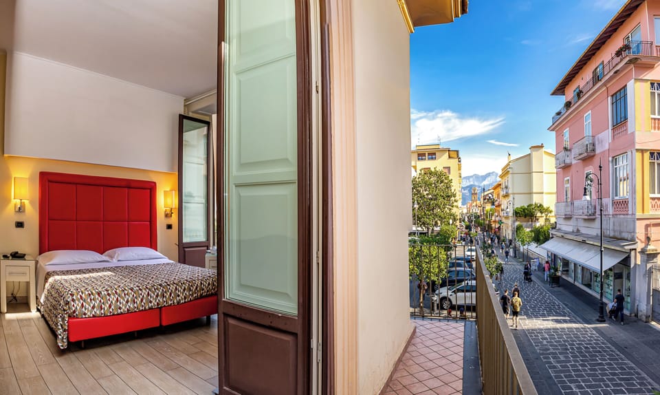 Deluxe Double or Twin Room | Premium bedding, pillowtop beds, minibar, in-room safe