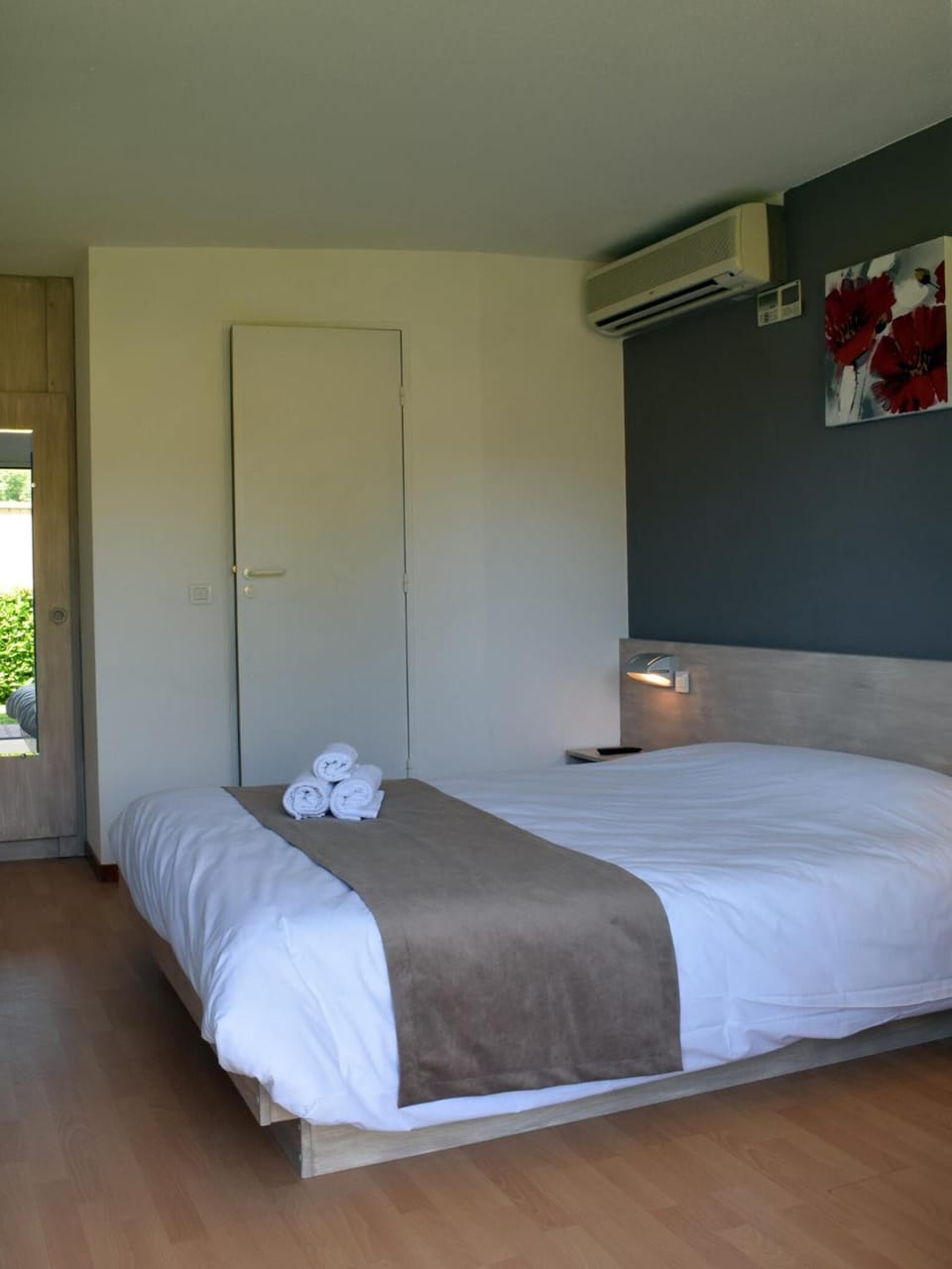 Standard Room, 1 Double Bed | Premium bedding, desk, soundproofing, free cribs/infant beds