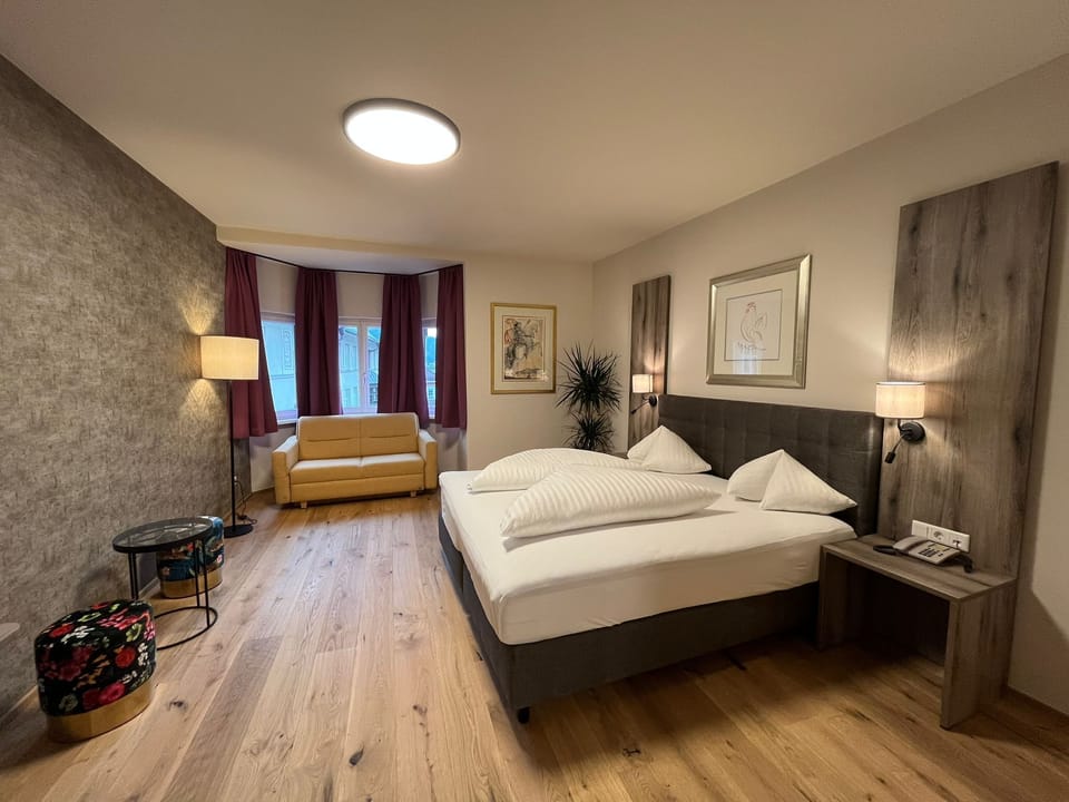 Premium Double Room (Deluxe) | In-room safe, desk, iron/ironing board, free WiFi