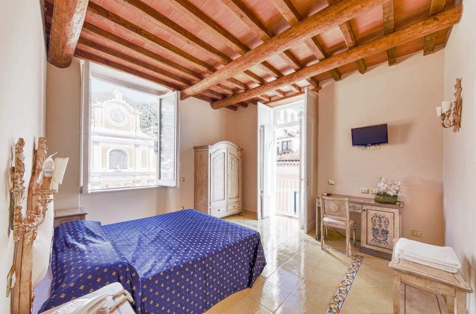 Double Room | Premium bedding, in-room safe, desk, laptop workspace