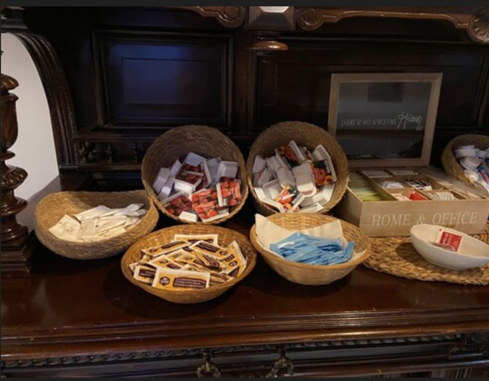 Daily buffet breakfast for a fee
