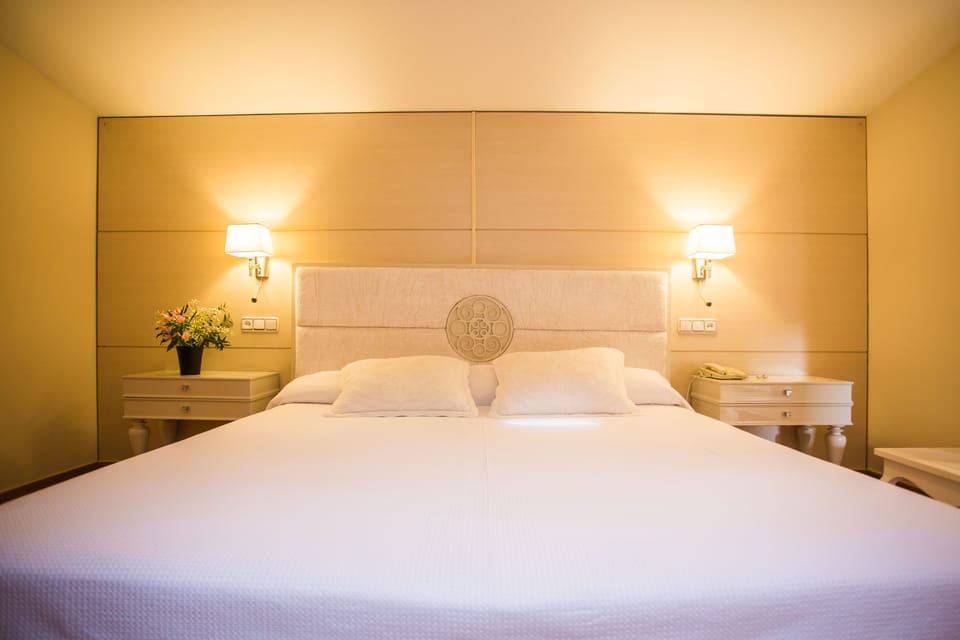 Individually decorated, desk, free WiFi, bed sheets