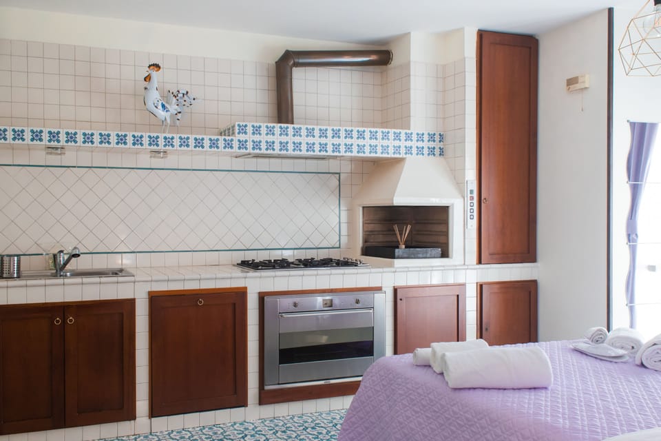 Deluxe Studio, Balcony, City View (Glicine) | Private kitchen | Mini-fridge