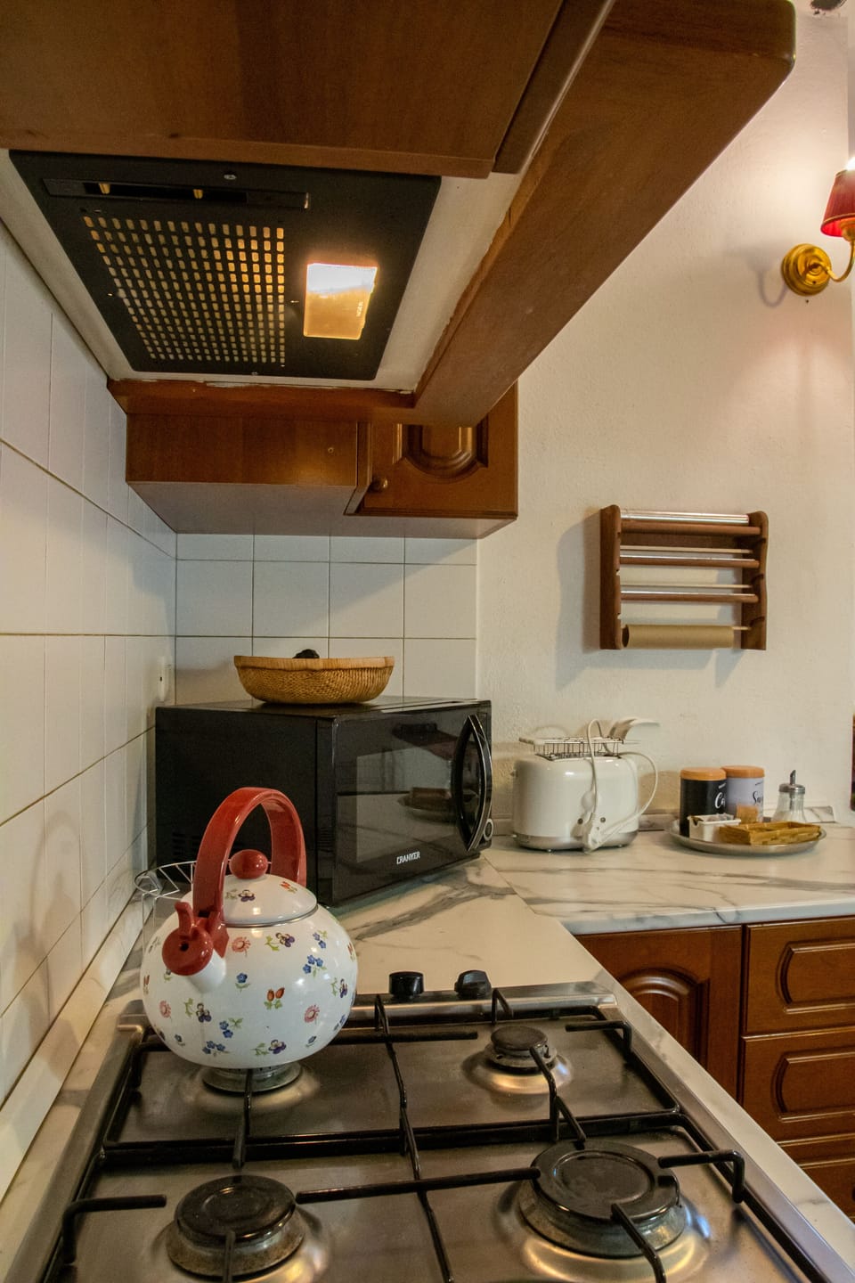 Romantic Room, Garden View | Private kitchen | Full-size fridge, microwave, oven, stovetop