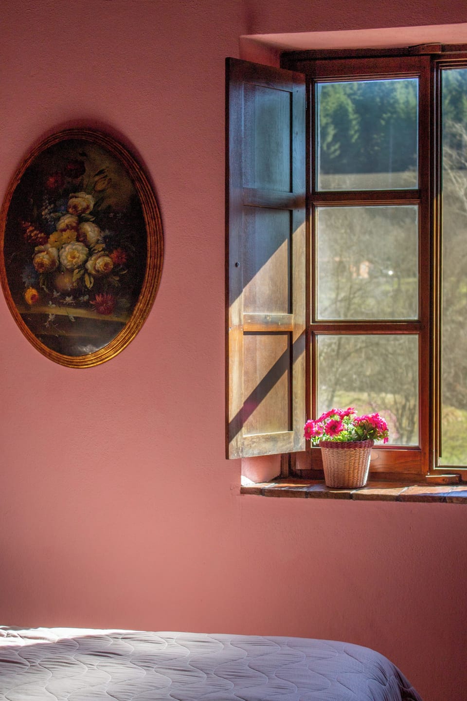 Romantic Room, Garden View | Individually decorated, individually furnished, free WiFi, bed sheets