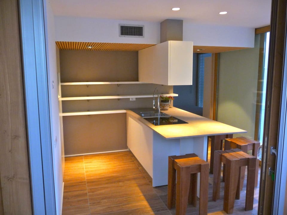 Luxury Villa, Kitchenette | Private kitchen | Fridge, microwave, coffee/tea maker