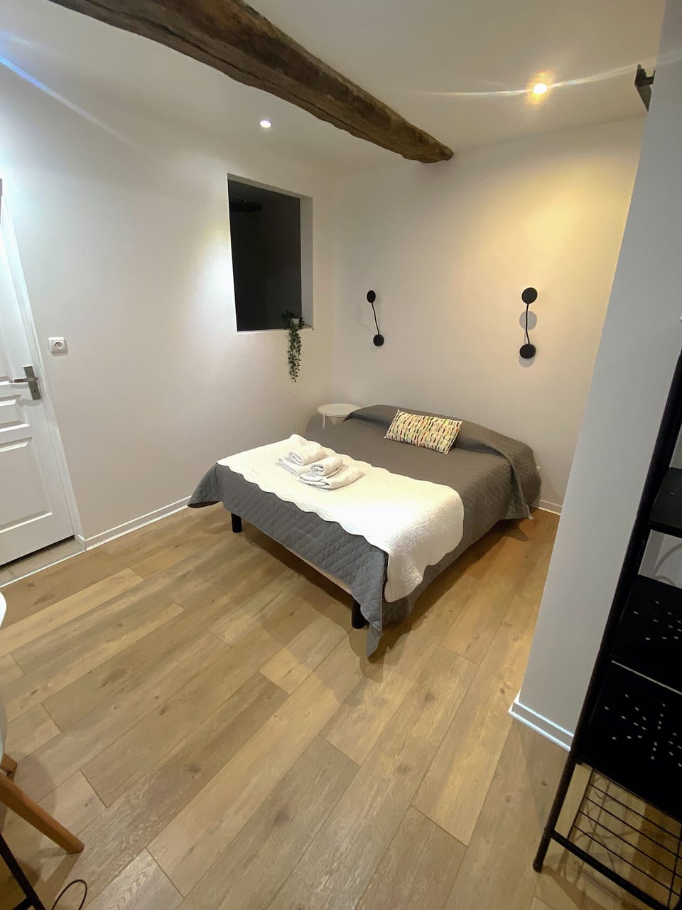 Family Quadruple Room, Private Bathroom | Desk, soundproofing, iron/ironing board (on request), cribs (free)