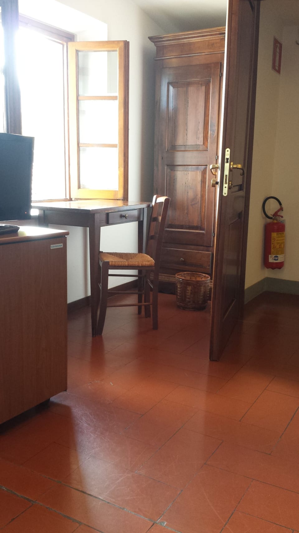 Quadruple Room | Desk, laptop workspace, free WiFi, bed sheets