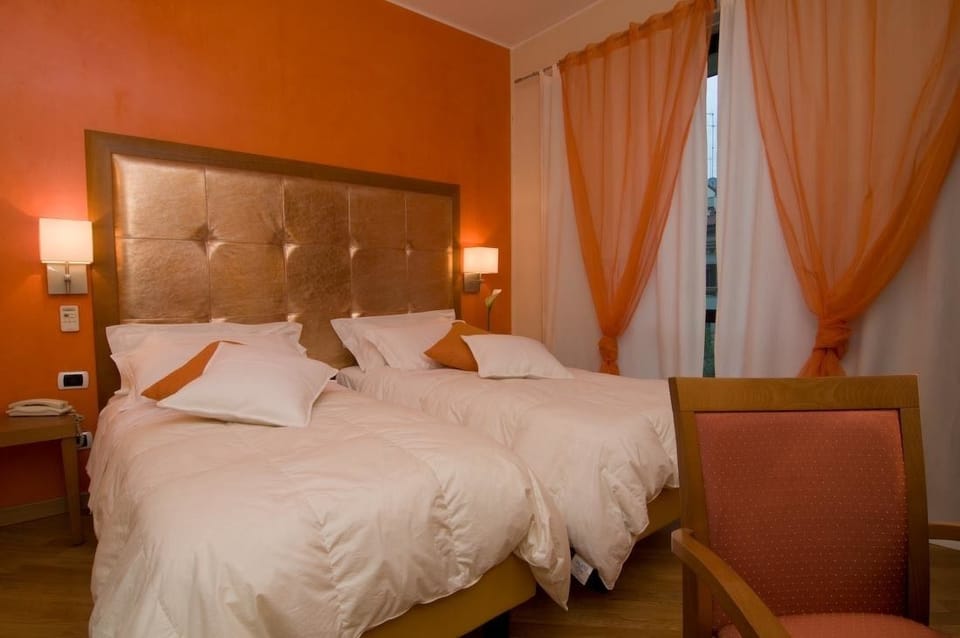 Minibar, in-room safe, desk, soundproofing