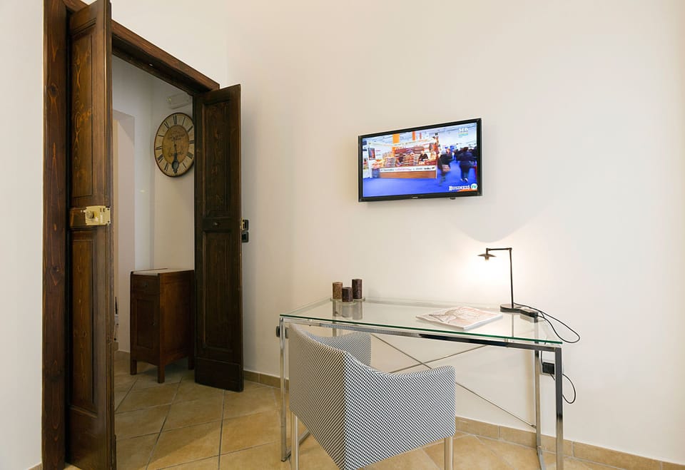 Double Room (Il Duomo) | Premium bedding, down comforters, Tempur-Pedic beds, in-room safe