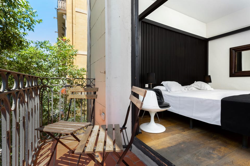 Standard Double Room, Balcony | City view