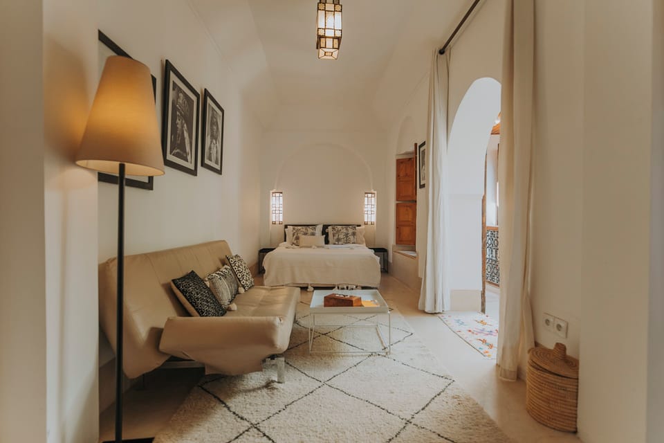 Egyptian cotton sheets, premium bedding, pillowtop beds, in-room safe
