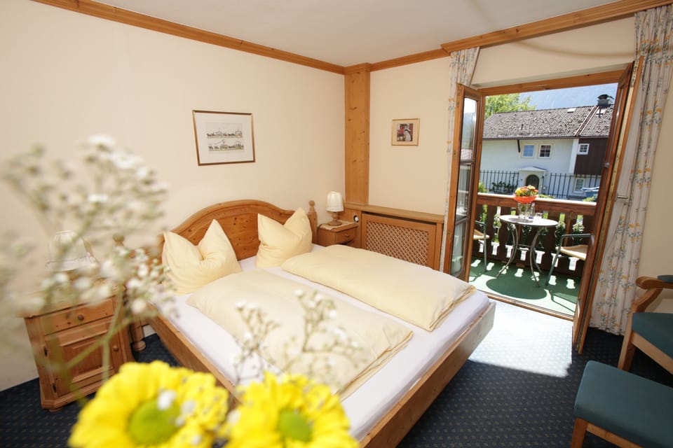 Double Room | Premium bedding, down comforters, in-room safe, individually decorated
