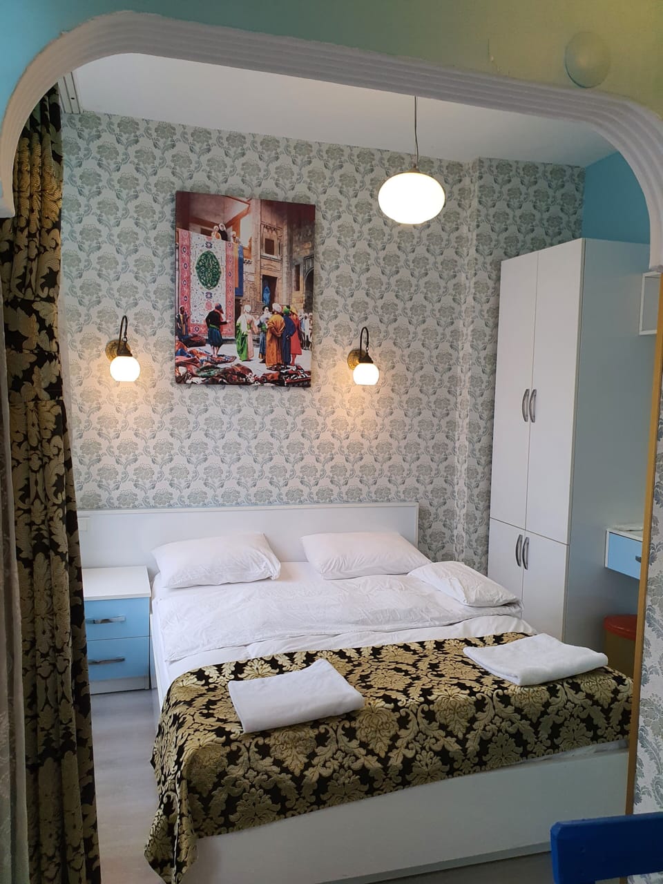Deluxe Double Room | In-room safe, soundproofing, iron/ironing board, free WiFi